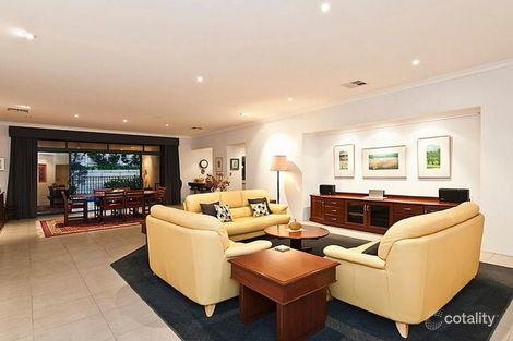 Property photo of 10 Salmon Gums Lane Dawesville WA 6211