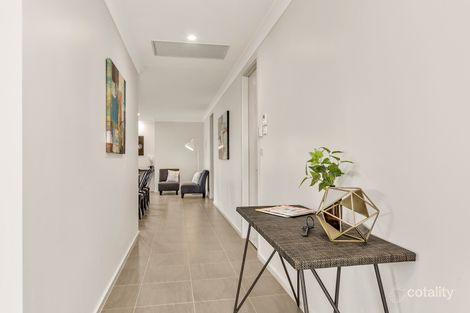 Property photo of 17 Dengate Crescent Moncrieff ACT 2914