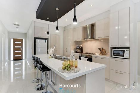 Property photo of 52 Moor Park Drive Craigieburn VIC 3064