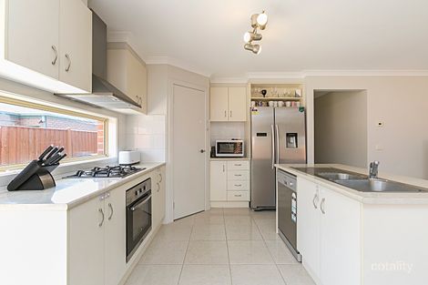 Property photo of 39 Evadene Drive Tarneit VIC 3029