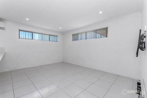 Property photo of 17 Normandie Way Hilbert WA 6112