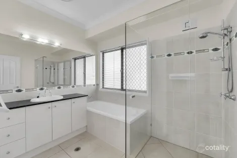 Property photo of 10 Flindersia Crescent Seventeen Mile Rocks QLD 4073