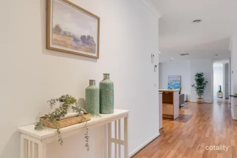 Property photo of 324 Waterview Boulevard Craigieburn VIC 3064