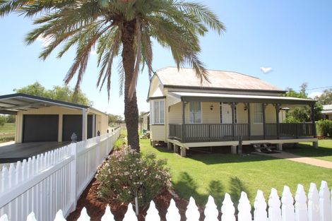 230 Edwardes St, Roma, QLD 4455