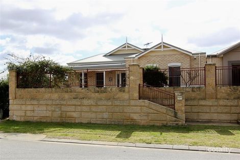 34 Waterford Pde, Darch, WA 6065