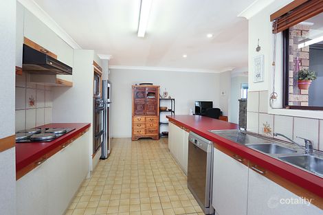 Property photo of 6 Boston Close Hunterview NSW 2330