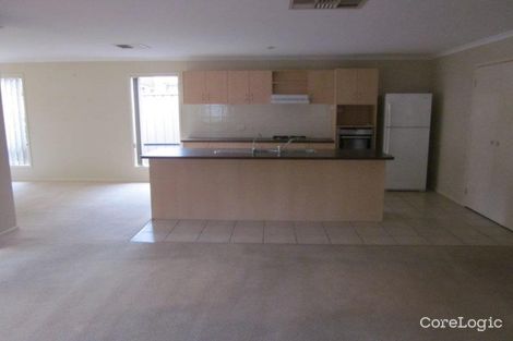 Property photo of 8 Liverpool Circuit Craigieburn VIC 3064