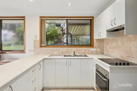 Property photo of 53 Wendy Drive Point Clare NSW 2250