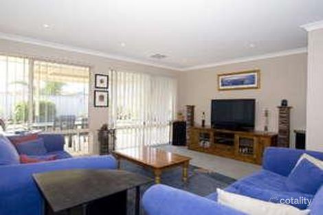 Property photo of 5 Roscommon Crescent Orelia WA 6167