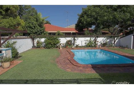 Property photo of 6 Nerang River Drive Nerang QLD 4211