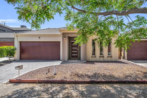 Property photo of 6 Warner Way Caroline Springs VIC 3023
