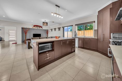 Property photo of 6 Warner Way Caroline Springs VIC 3023