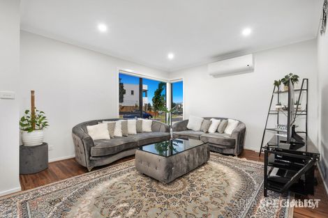 Property photo of 3 Lumeah Drive Cranbourne West VIC 3977