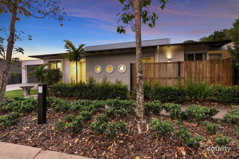 8 Bennets Ash Rd, Noosa Heads, QLD 4567