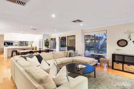 Property photo of 27 Waratah Boulevard Canning Vale WA 6155