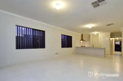 Property photo of 8 Amethyst Street Treeby WA 6164