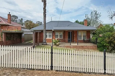 24 Bolger Ave, Mount Austin, NSW 2650