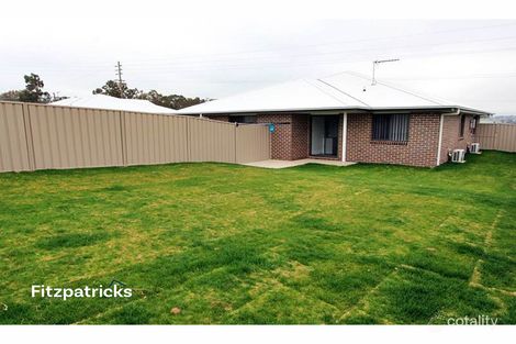 2/8 Kingsford Smith Rd, Boorooma, NSW 2650