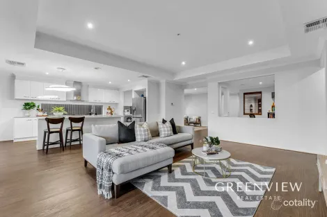 Property photo of 9 Celsius Drive Cranbourne North VIC 3977