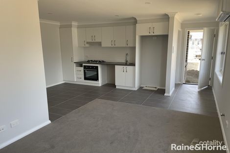Property photo of 2 Mustang Close Hillvue NSW 2340