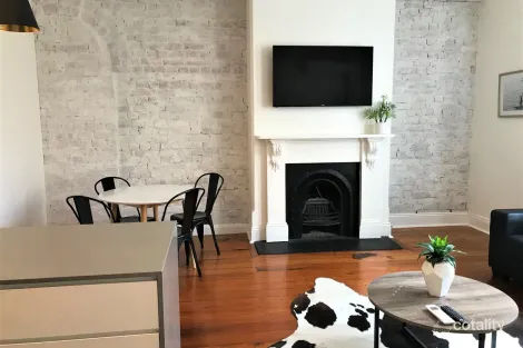 3/95 Hunter St, Newcastle, NSW 2300