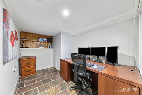 Property photo of 5 Hatherly Grove Ferntree Gully VIC 3156