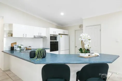 Property photo of 14 Yarraman Place Forest Lake QLD 4078