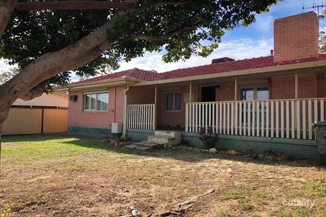 20 Clianthus Way, Koongamia, WA 6056