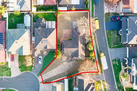 Property photo of 16 Triabunna Avenue West Hoxton NSW 2171