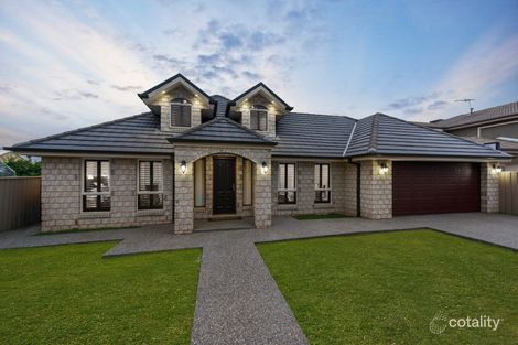 2 Mossbury Ct, Taylors Hill, VIC 3037