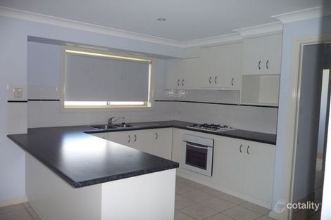 Property photo of 2/92 Yentoo Drive Glenfield Park NSW 2650