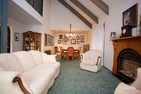 Property photo of 10 Maxwell Court Langwarrin VIC 3910
