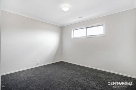Property photo of 11 Ravenshaw Chase Tarneit VIC 3029