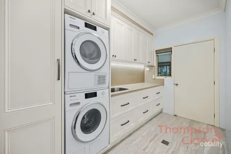 Property photo of 180 Parish Drive Thornton NSW 2322