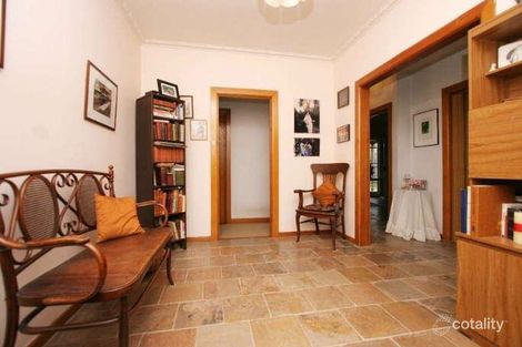 Property photo of 19 Devonshire Road Watsonia VIC 3087