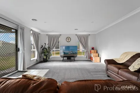 Property photo of 8 Willow Drive Kelso NSW 2795