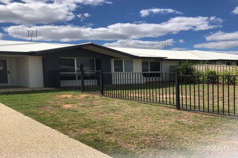 2/65 Acacia Dr, Miles, QLD 4415