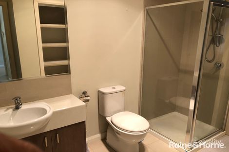 8 Pipers Walk, Cairnlea, VIC 3023