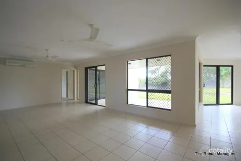 Property photo of 5 Genesta Court Bushland Beach QLD 4818