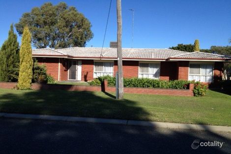 5 Dorchester Rd, Forrestfield, WA 6058