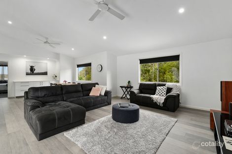 Property photo of 1 Birrugan Close Bonville NSW 2450
