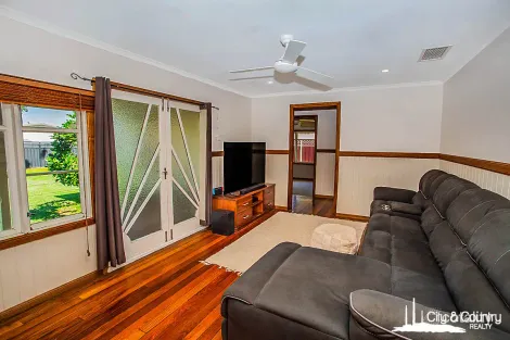 Property photo of 16 Twenty-First Avenue Parkside QLD 4825