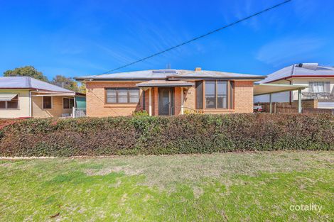 Property photo of 91 Robert Street South Tamworth NSW 2340