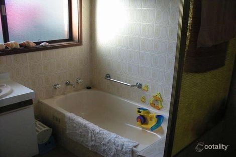 Property photo of 7 Kerr Street Ashmont NSW 2650