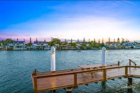 Property photo of 37 Lachlan Drive Coomera QLD 4209