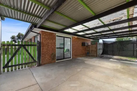 Property photo of 1 Darcy Court Cranbourne VIC 3977