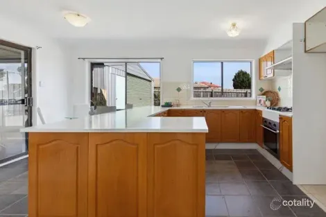Property photo of 1 Darcy Court Cranbourne VIC 3977