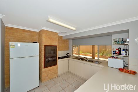 31 Waterside Dr, Dudley Park, WA 6210