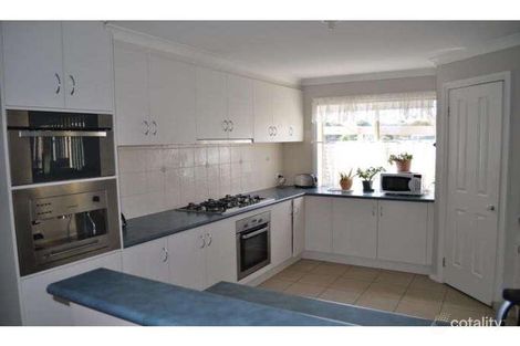 Property photo of 5 Supreme Close Koo Wee Rup VIC 3981