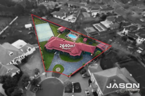 13 Casablanca Ct, Greenvale, VIC 3059